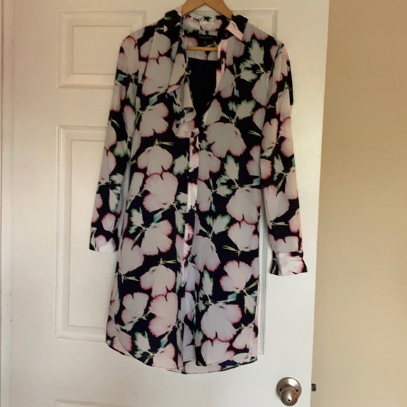 Excellent condition never worn - Picture 1 of 4